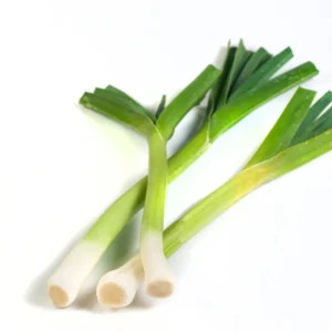 Buy fresh organic Qatari leeks from Heenat Salma. Grown and harvested with care. Top quality and taste guaranteed. Order now!